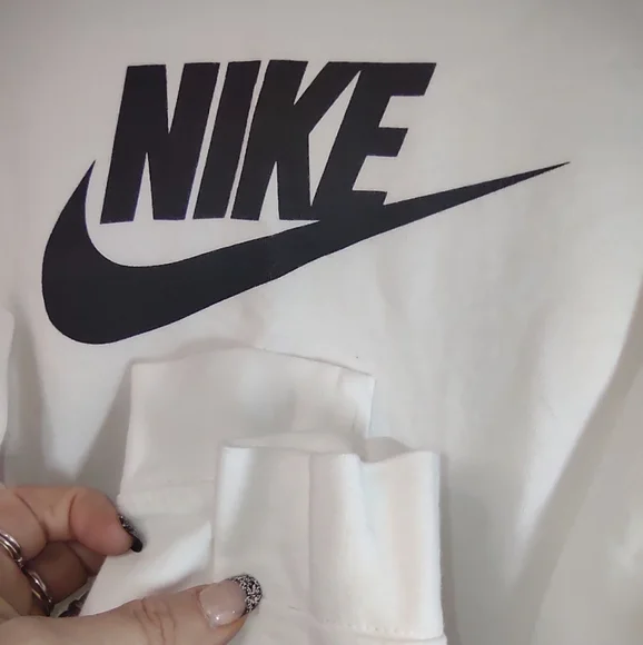 Sm Sz 8 Kids Nike White Long Sleeve Shirt - Picture 3 of 7